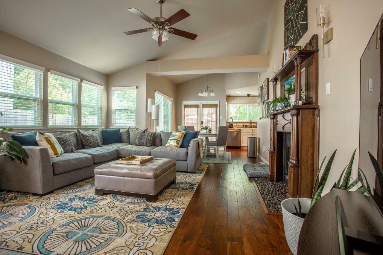Comfortable, Family And Business Friendly 2Bd/2Ba House In North Austin Esterno foto